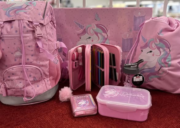 Vind et komplet skolestartsæt fra Tinka hos KiDS Coolshop