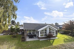 Villa i Sæby syd med køkken fra 2024 - nær Sæby Syd Skolen