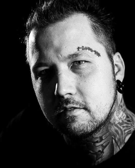 Mr. & Mrs. Tattoo tilbyder ledige tider med Ozzy i februar