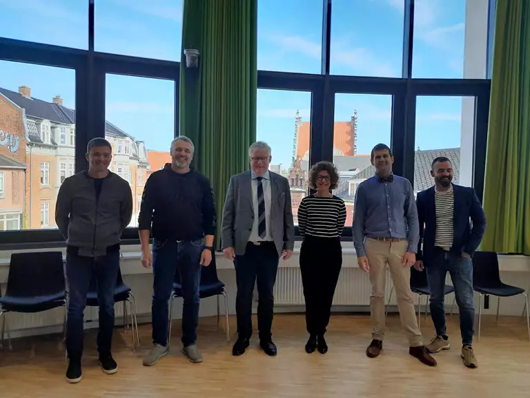 Borgmester Søren Smalbro forestod forårets grundlovsceremoni i byrådssalen på Hjørring Rådhus