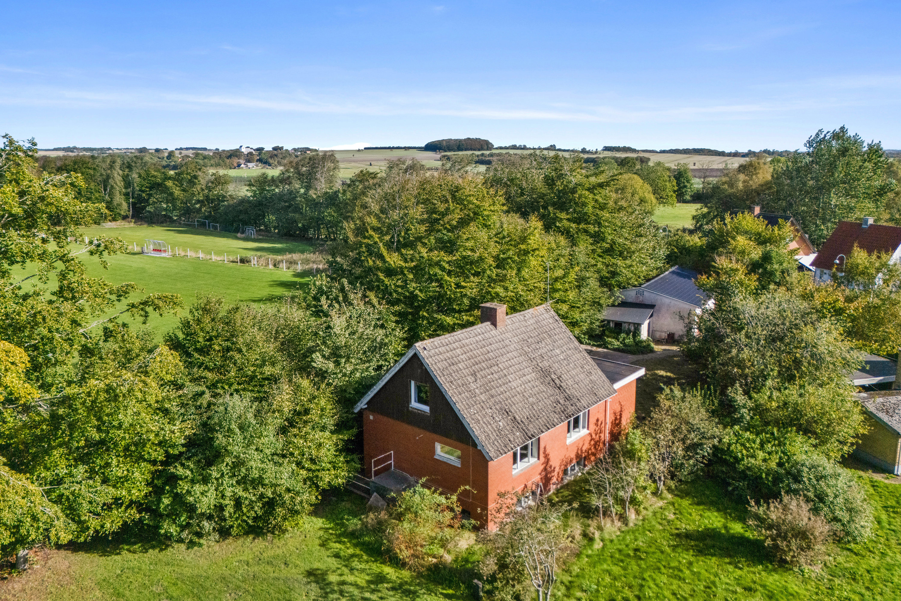 Vaarstvej 224 er til salg for kun 495.000 kr.: Se de billigste boliger til salg i Gistrup her