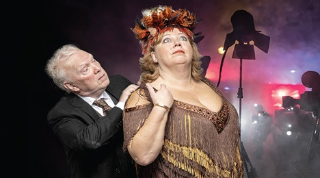 Oplev "Komik i Kulissen" med Dahl & Lillelund i Værløse