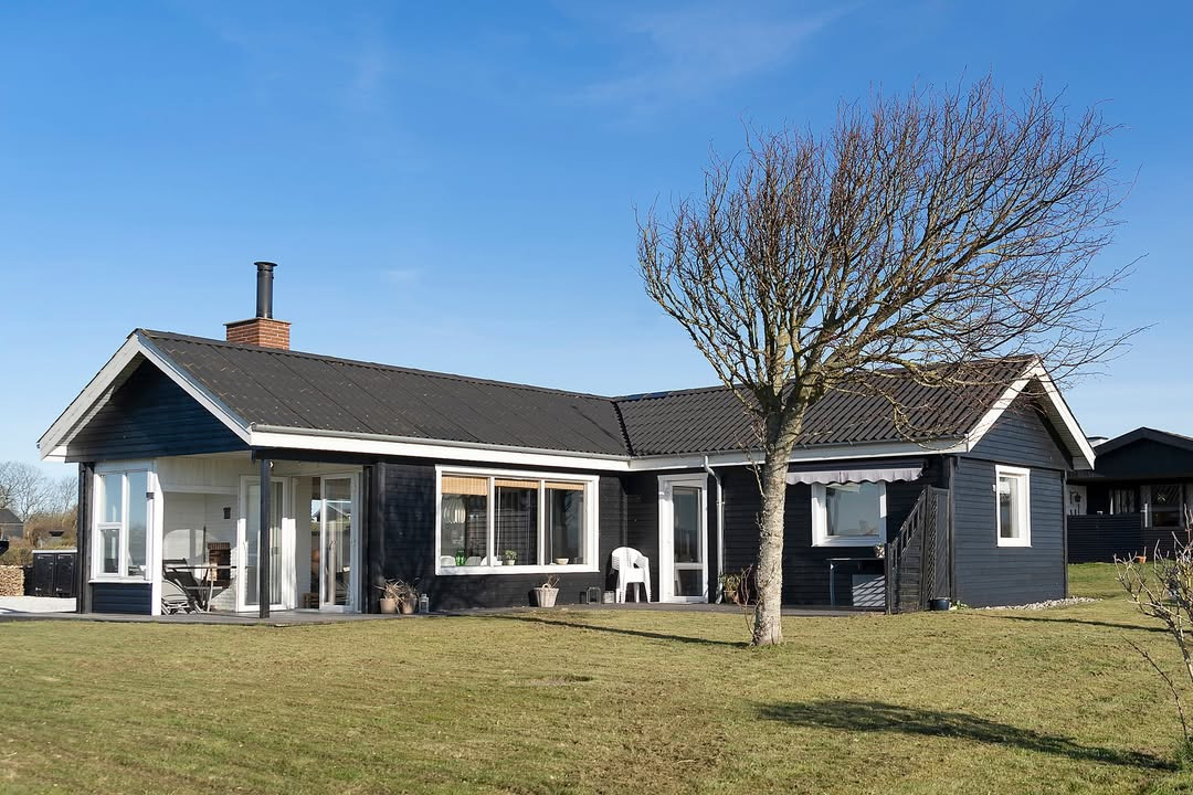 EDC Hurup Thy annoncerer reduceret pris på fritidshus ved Limfjorden