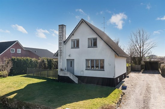 Strandgade 42 er til salg for kun 325.000 kr.: Se de billigste boliger til salg i Haarby her