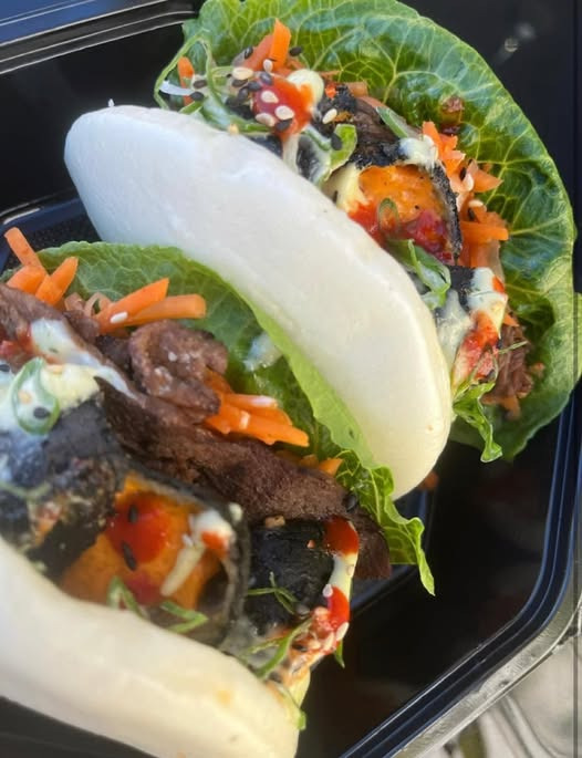 Risskov Sushi ApS præsenterer månedens bao: Asiatisk cheeseburger