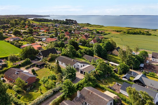 Tjoldsvej 6 og 1 anden boliger er kommet til salg denne uge i Kalundborg - se boligerne her.