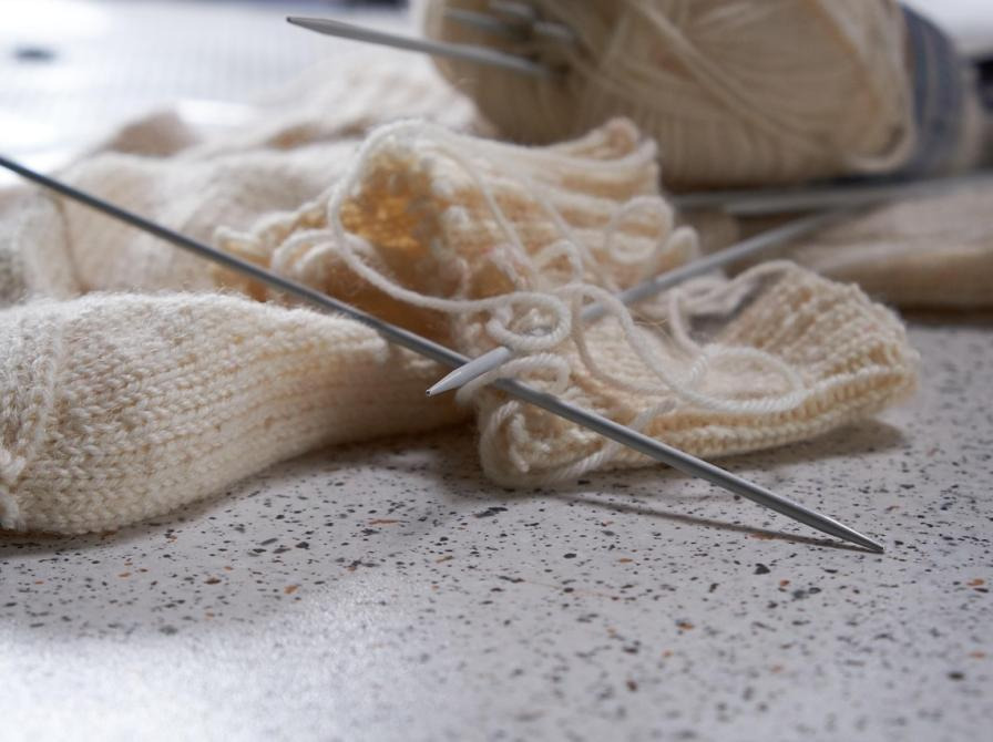 Hyggelige eftermiddage med strikketøj og højtlæsning på Frederiks Bibliotek