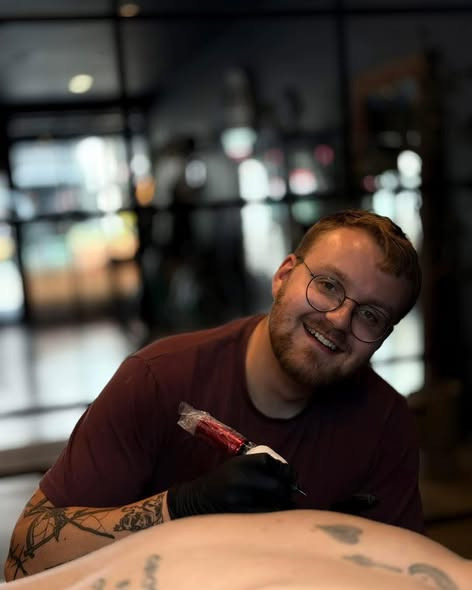 Afbudspris hos Mr. & Mrs. Tattoo: Få unik tatovering til uovertruffen pris