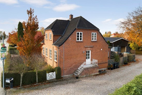 Top 6 over dyreste boliger til salg i Sakskøbing. Priser op til 2.795.000 kr