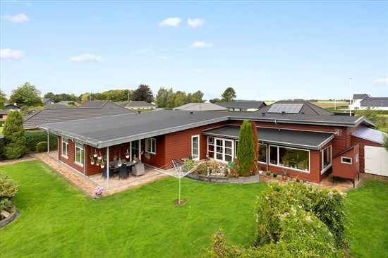 Top 6 over dyreste boliger til salg i Spentrup. Priser op til 3.149.000 kr