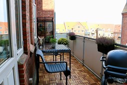 RealMæglerne Esbjerg: Totalrenoveret herskabslejlighed i Kongensgade til salg