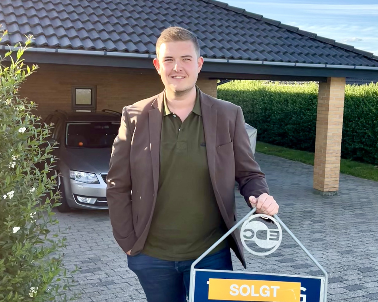 Geir er indehaver af den lokale ejendomsmæglerbutik: "Enorm motivation at yde den bedste service"