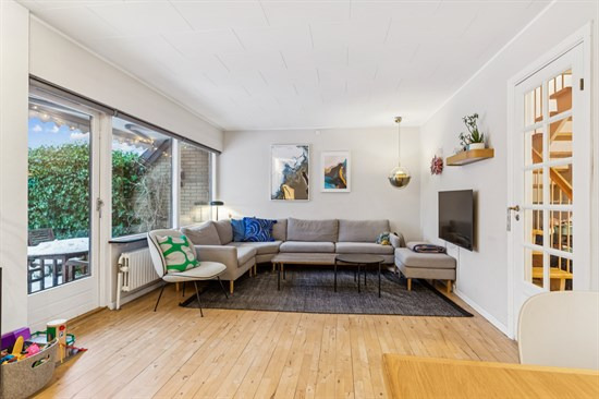 Skovvangsvej 63 er til salg for kun 2.095.000 kr.: Se de billigste boliger til salg i Stenløse her