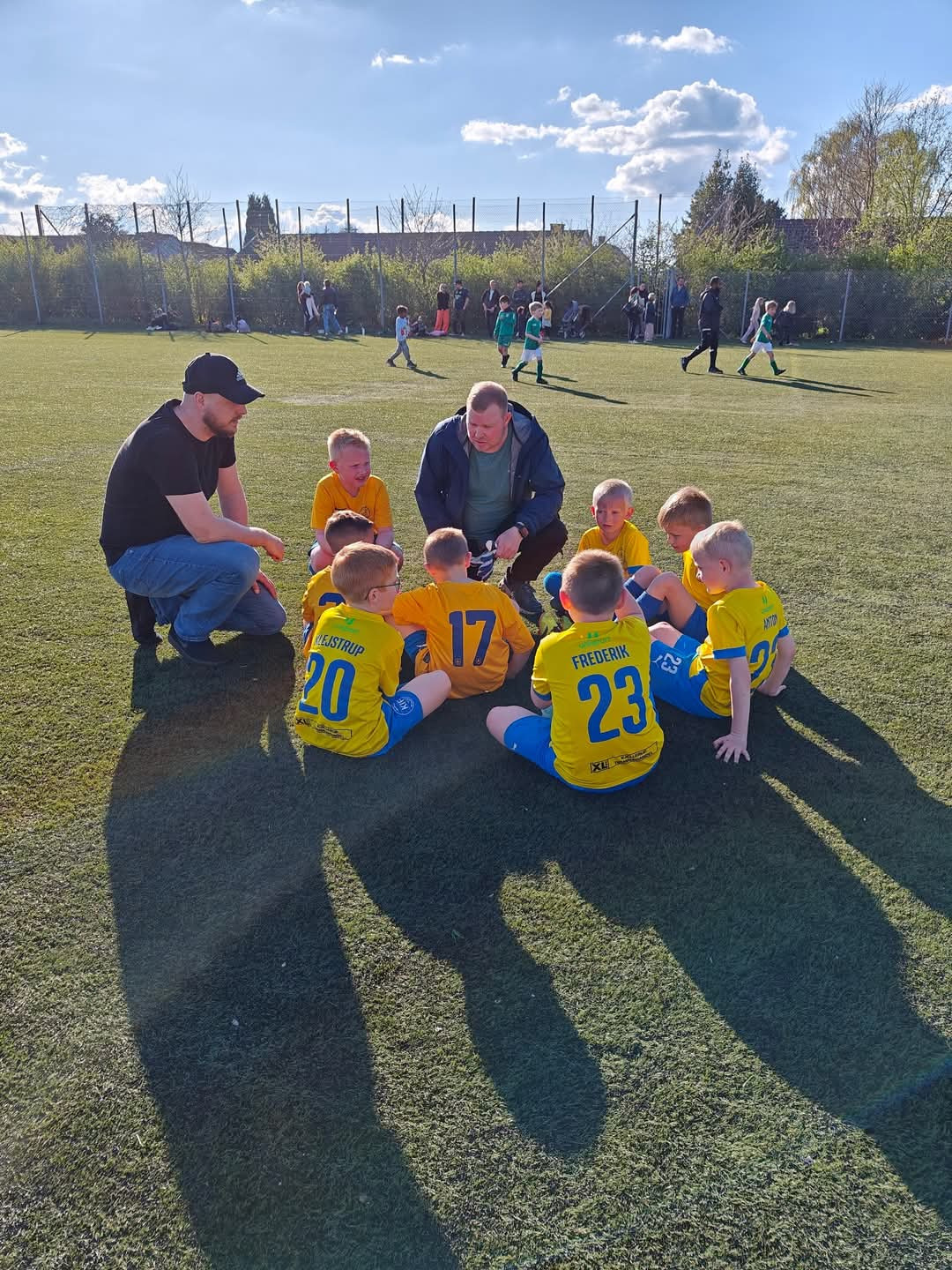 Kjellerup IF's U8-drenge imponerede med stærk fightervilje i sejr over Houlkær FK