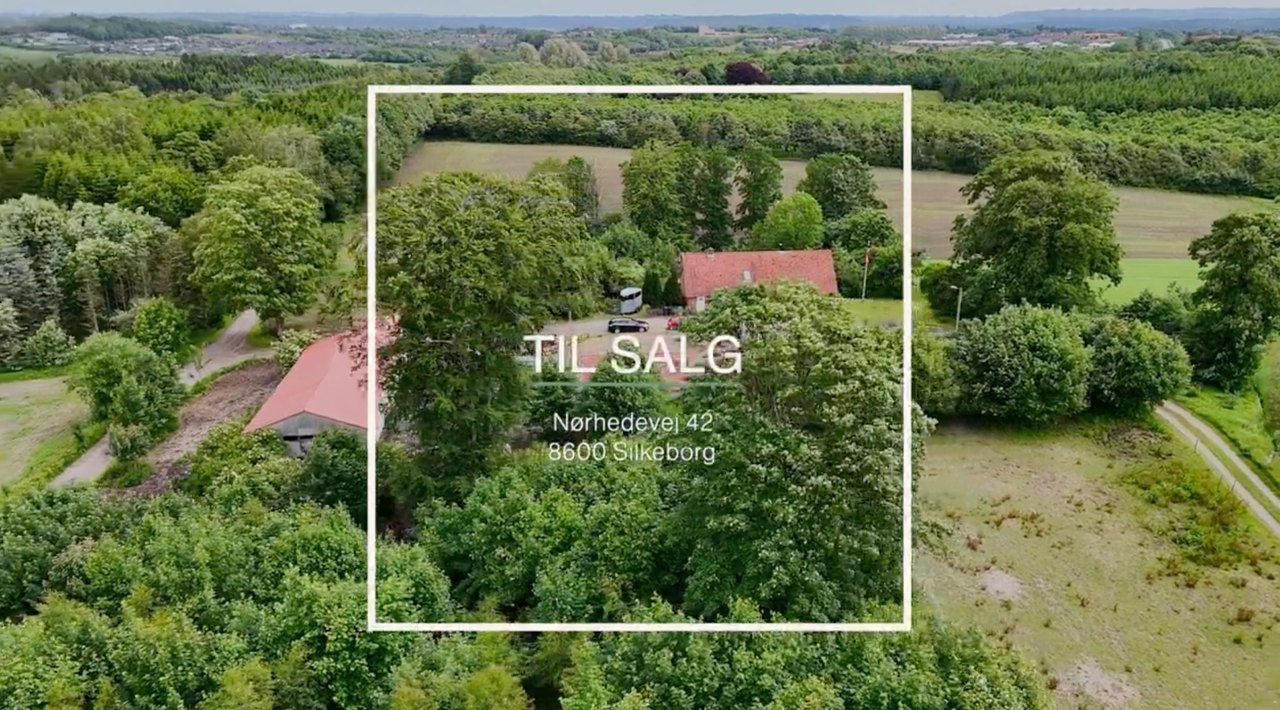 Lokalbolig Silkeborg annoncerer ny pris på idyllisk hesteejendom i Silkeborg