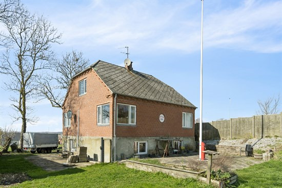Ballevej 14 er til salg for kun 495.000 kr.: Se de billigste boliger til salg i Ebeltoft her