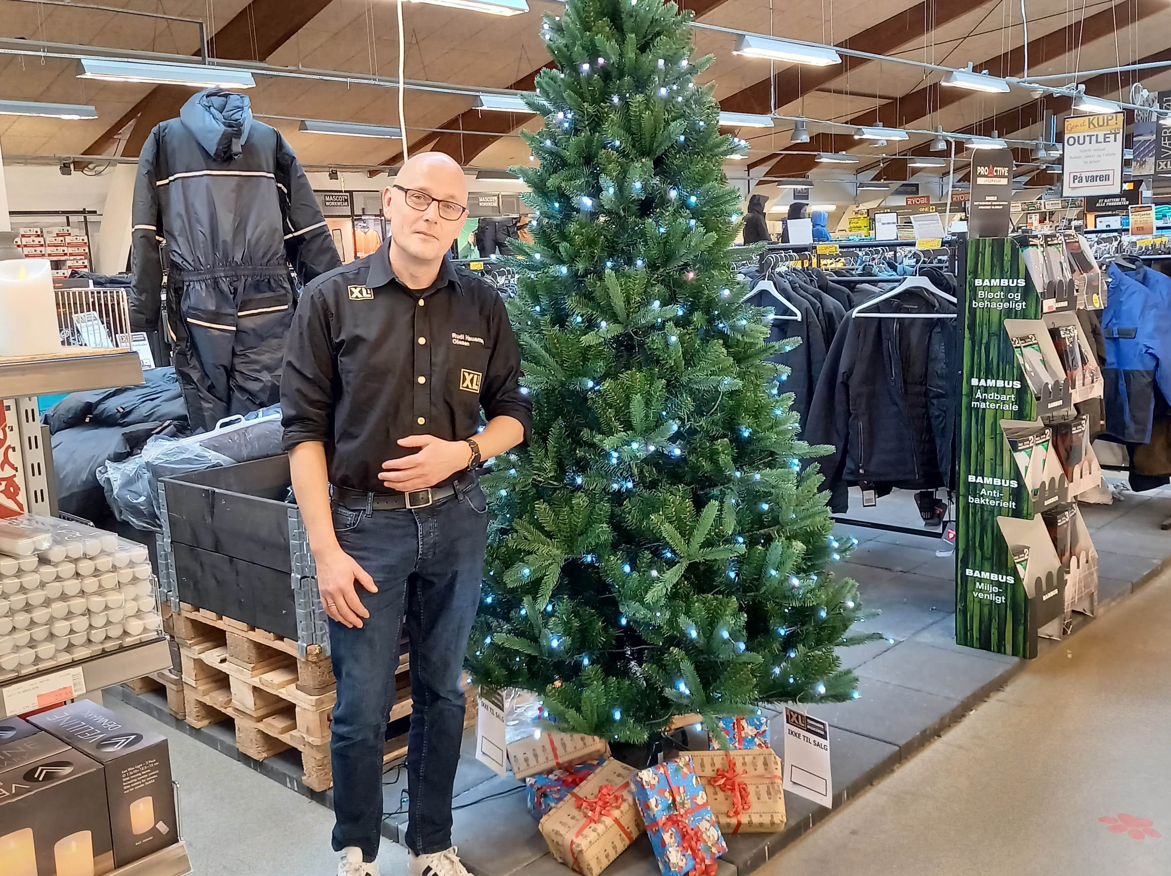 Julebelysning i Hadsten under hastig udvikling: nu bliver lyskæderne ”smarte”