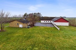 Pris sat ned med 200.000 kr. på Svalevej 6