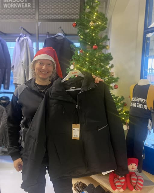 SB Lindgaard A/S tilbyder i dag stor rabat på Fristads Kansas vinterjakke