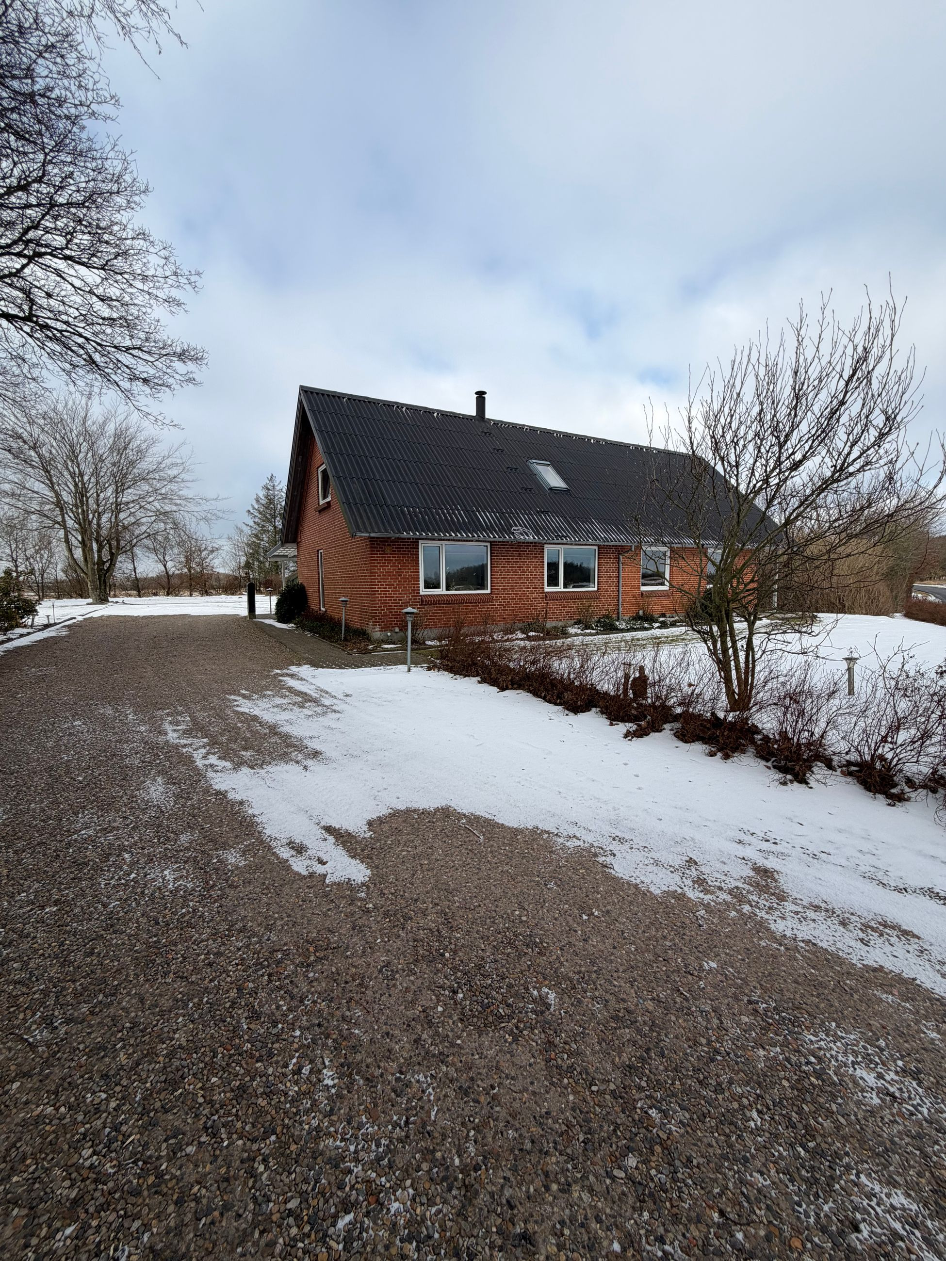 Ålskovvej 27 og 1 anden boliger er kommet til salg denne uge i Vinderup - se boligerne her.