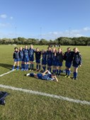 Lemvig GF U11-piger triumferer trods blæst: Viste stærkt sammenspil og sikrede sejr