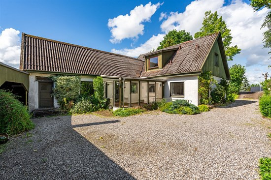Langørvej 23 er til salg for kun 1.648.000 kr.: Se de billigste boliger til salg i Tilst her