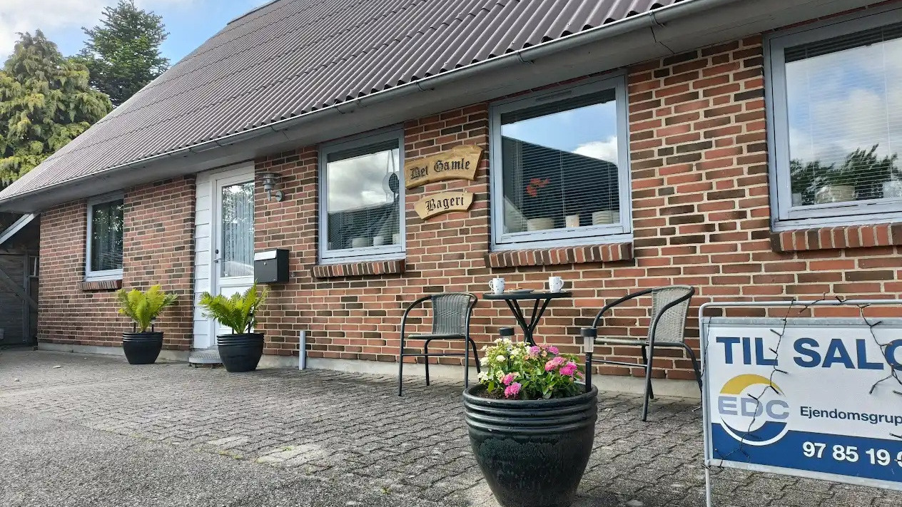 Villa med fantastisk terrassemiljø, sydlandsk stemning og flexbolig-tilladelse