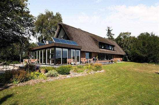 Priser op til 9,5  mio. kroner: Se de dyreste boliger i Syddjurs Kommune