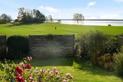 Snekkevej 51 og 1 anden boliger er kommet til salg denne uge i Jyllinge - se boligerne her.