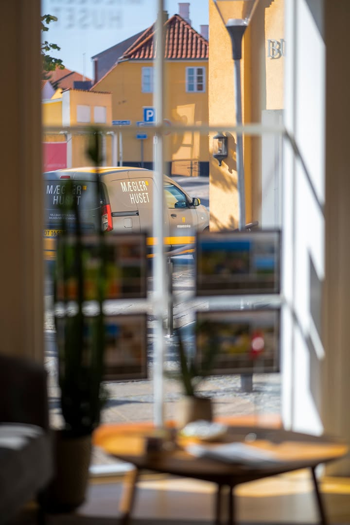 Mæglerhuset Sæby klar til at hjælpe med boligkøb og -salg i byen