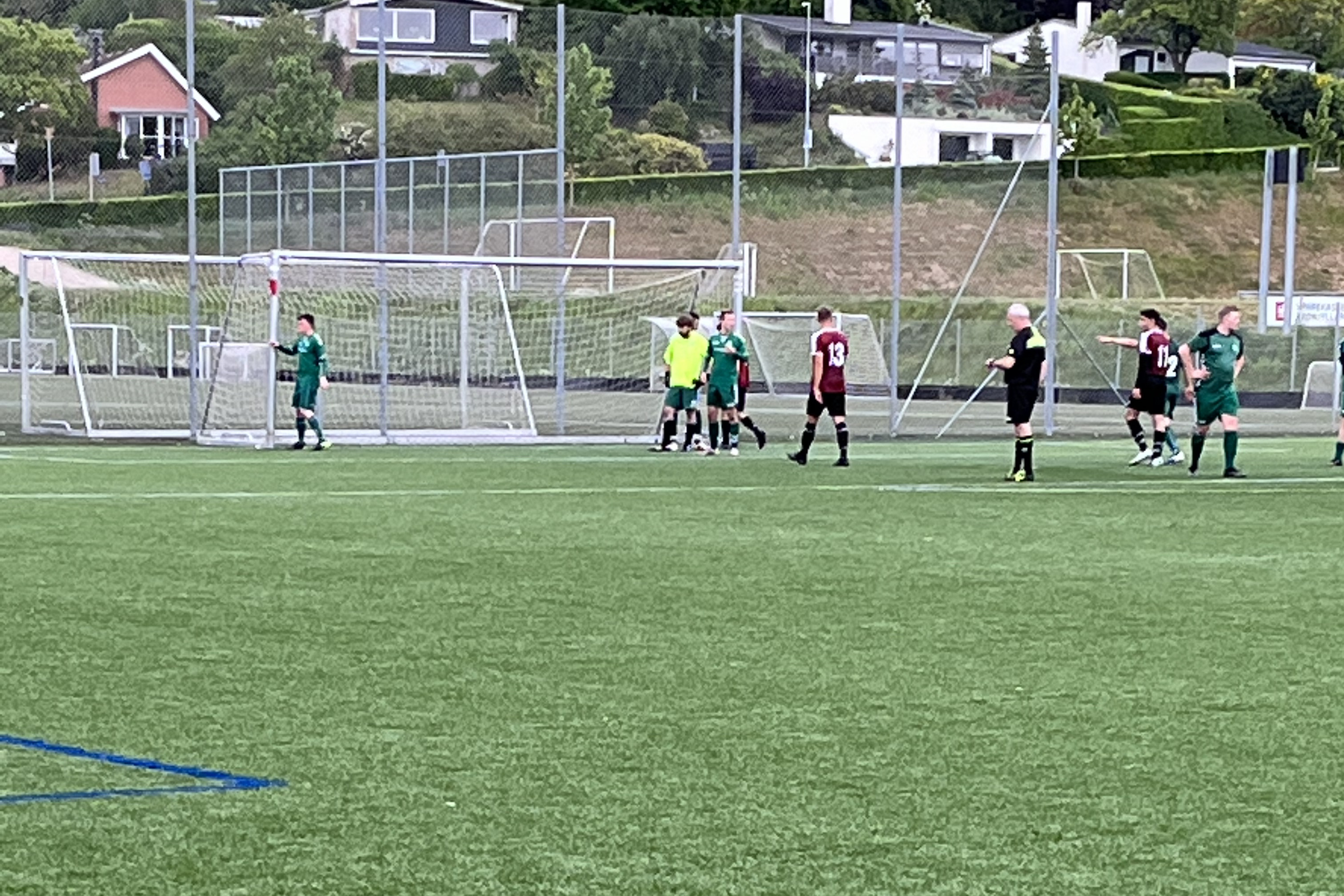 Fantom indsats i målet sikrer Helsted Fremad det rene bur