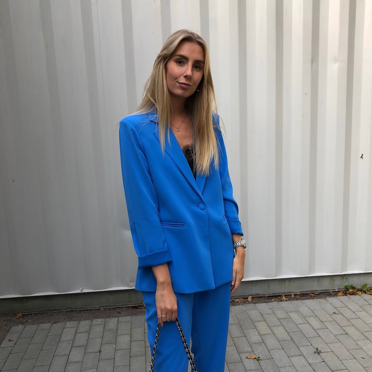 Et stort, hjerteligt og varmt TILLYKKE !