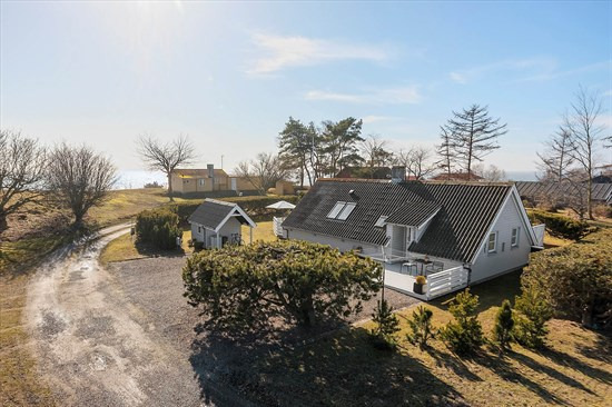 Eksklusiv bolig for 2.650.000 kr er netop kommet til salg i Aakirkeby - Se den og de dyreste boliger her