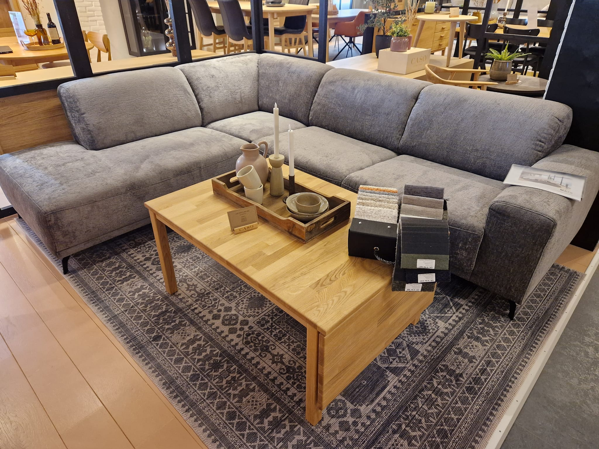 Efteråret byder på nyheder hos HoveLind Møbler.