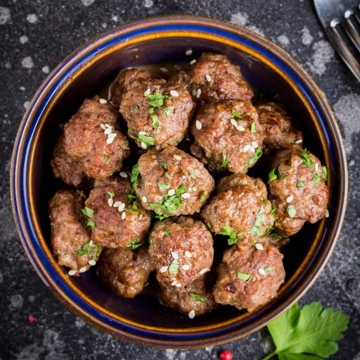 Frederiksberg Kødforsyning frister med hjemmelavede frikadeller torsdag