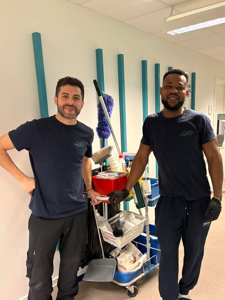 Classic Clean hylder dedikerede kollegaer på Sprogcenter Randers