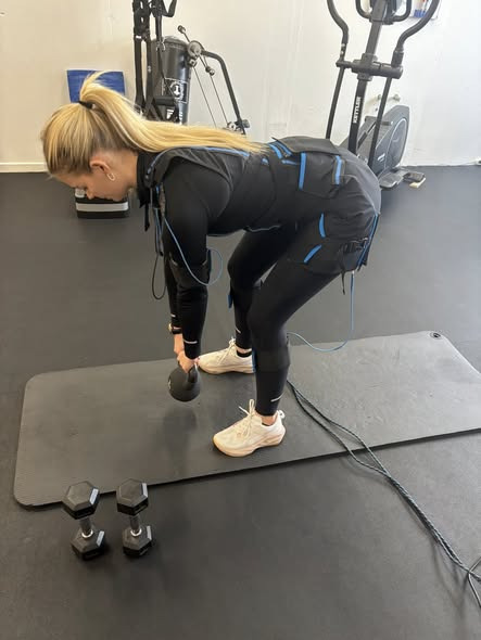 Løwenstein Fysioterapi introducerer nye dragter til EMS-træning