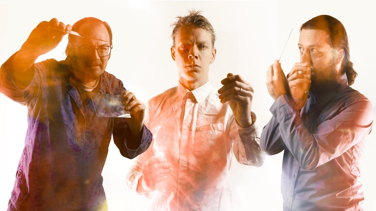 Simon Toldam Trio bringer jazzens magi til Teater Momentum