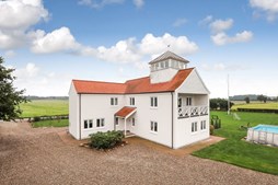 Er Skrøbelev Hedevej 2, Gammel Skrøbelev i Rudkøbing drømmehjemmet? Se de dyreste boliger til salg nu for op til 2,6  mio. kroner