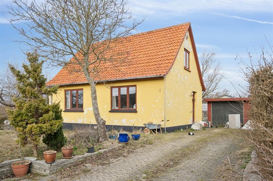 Hovedgaden 74 er til salg for kun 945.000 kr.: Se de billigste boliger til salg i Regstrup her