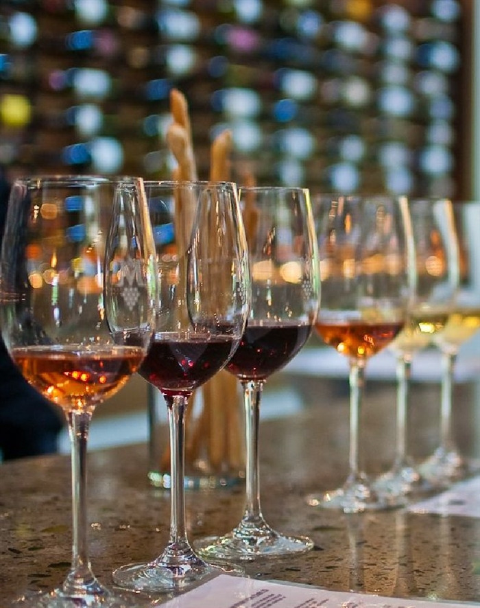 Kom og deltag i en eksklusiv Piemonte vinsmagning hos Lahvino Viborg