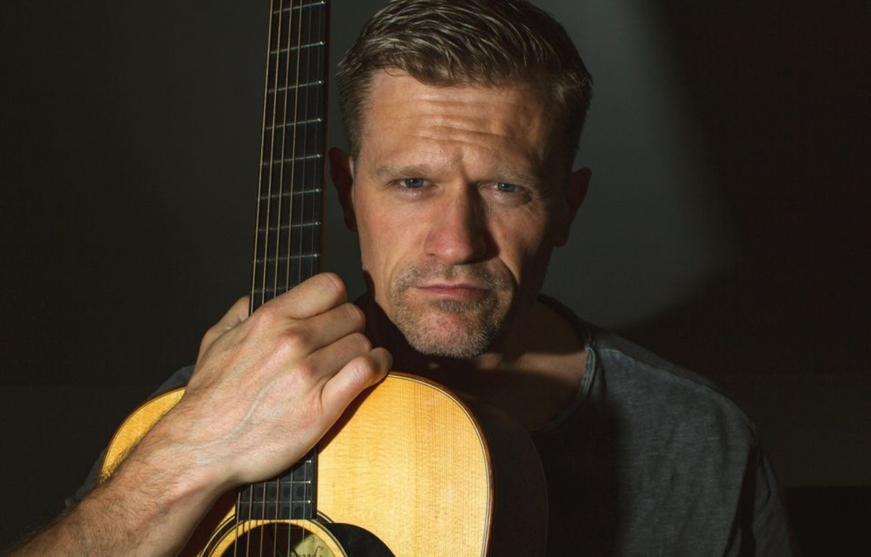 Four O'Clock Rock i Hjørring: Oplev Claus Hassing akustisk 