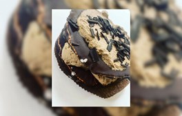 Fredagsforkælelse med forårslagkager til spotpris hos Vennelyst Bageri