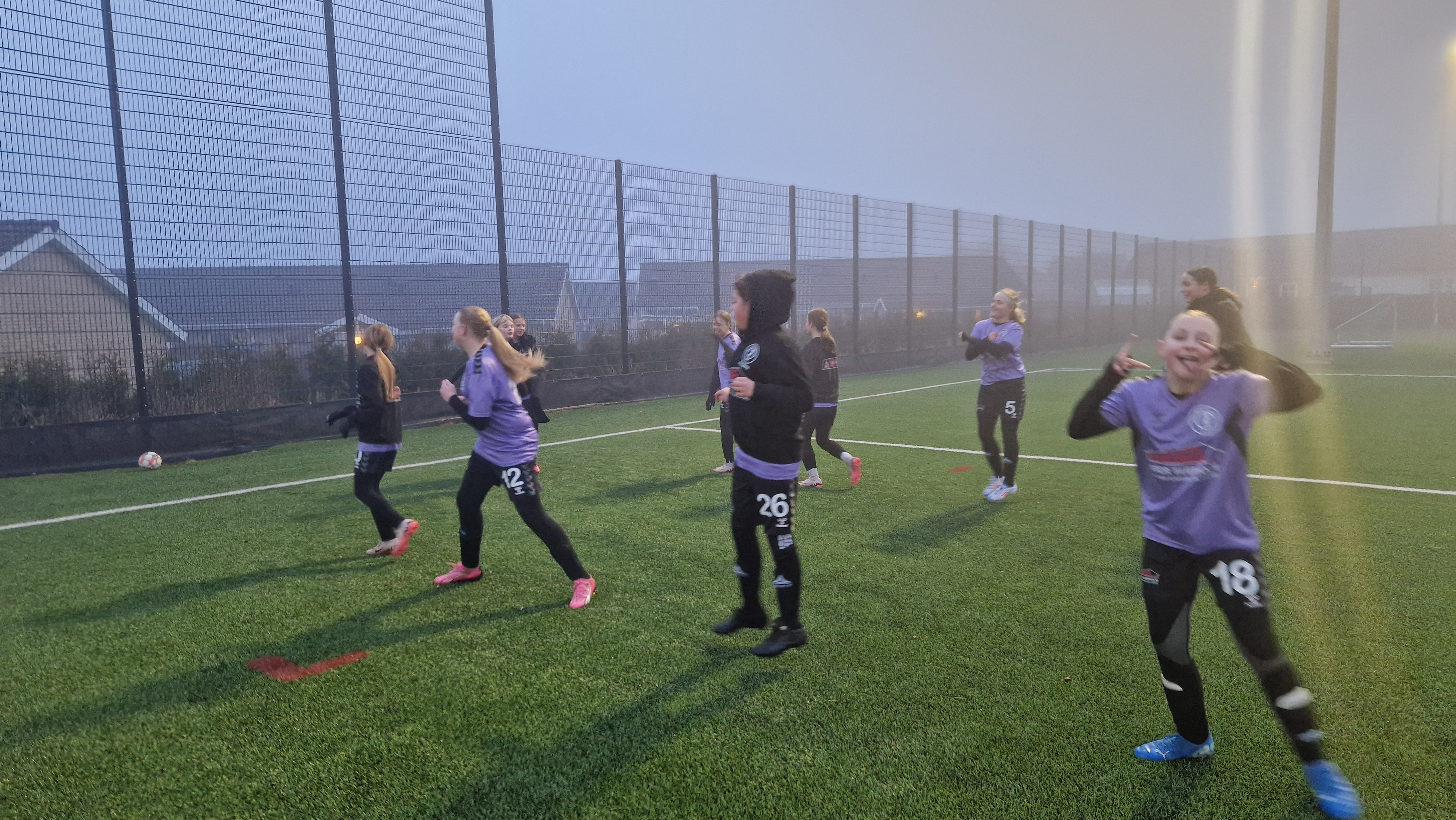 Faxe-Haslev kæmper bravt, men Roskilde sikrer sejren i tæt opgør