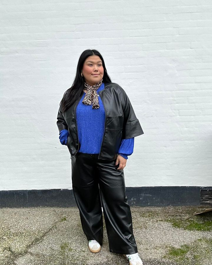 Garderoben: Nye Zhenzi-styles i blå, brun og sort til efterårsgarderoben