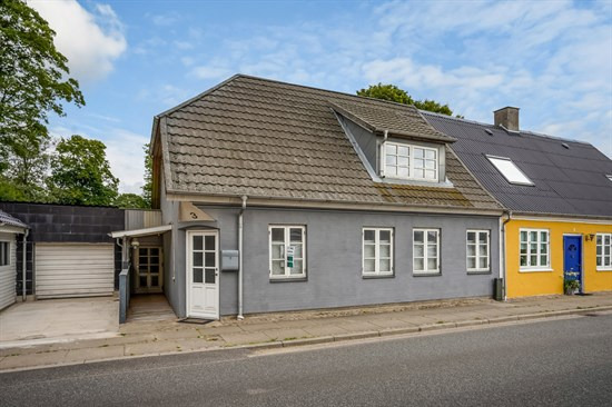 Pindebakken 11 er til salg for kun 495.000 kr.: Se de billigste boliger til salg i Brædstrup her