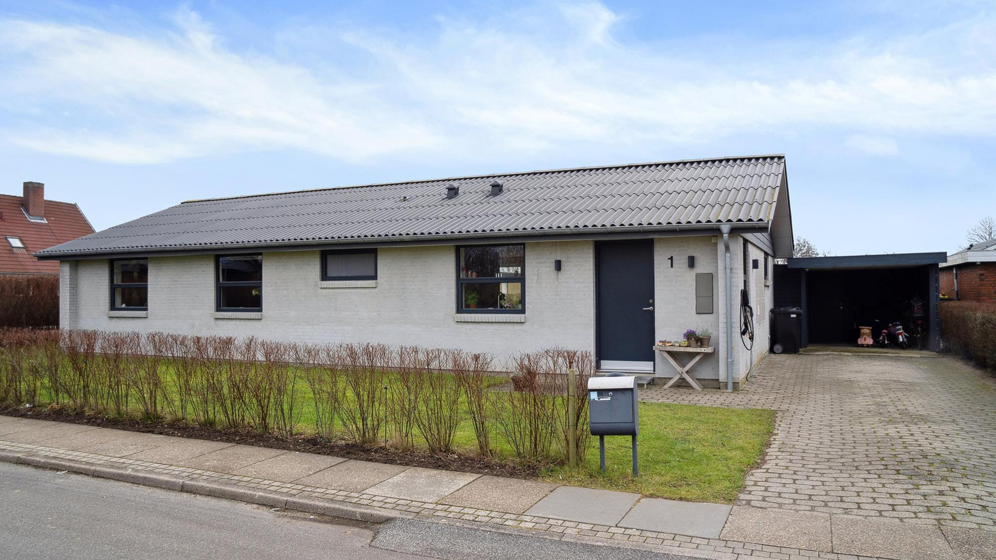 Til salg hos &Living Aalborg: Gennemrenoveret og familievenlig bolig i Storvorde