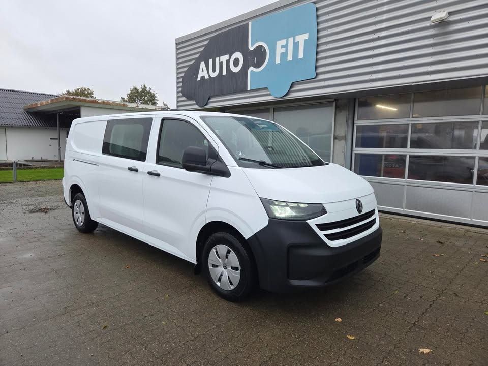 AutoFit A/S ombygger varevogne til mandskabsvogne med fokus på fleksibilitet og skræddersyede løsninger