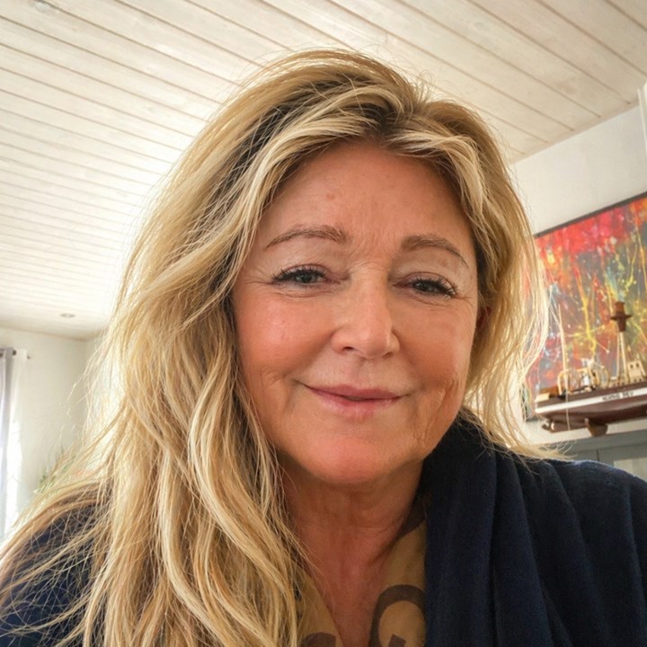 Portrætfoto af Kirsten Vinther