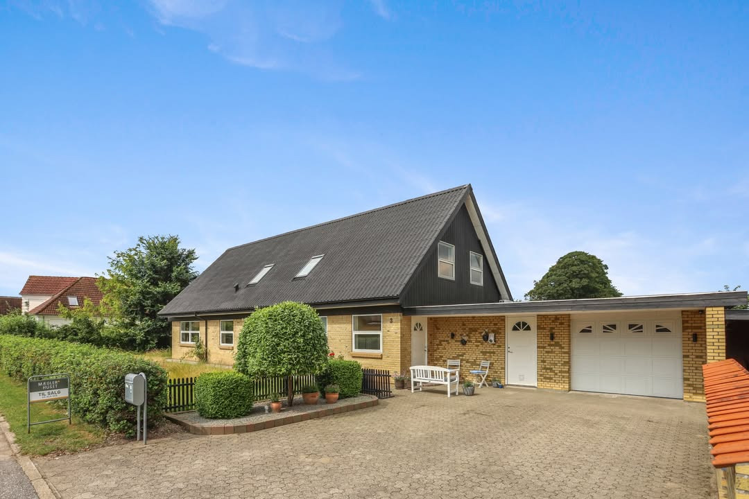 Mæglerhuset annoncerer ny pris på villa i Sulsted